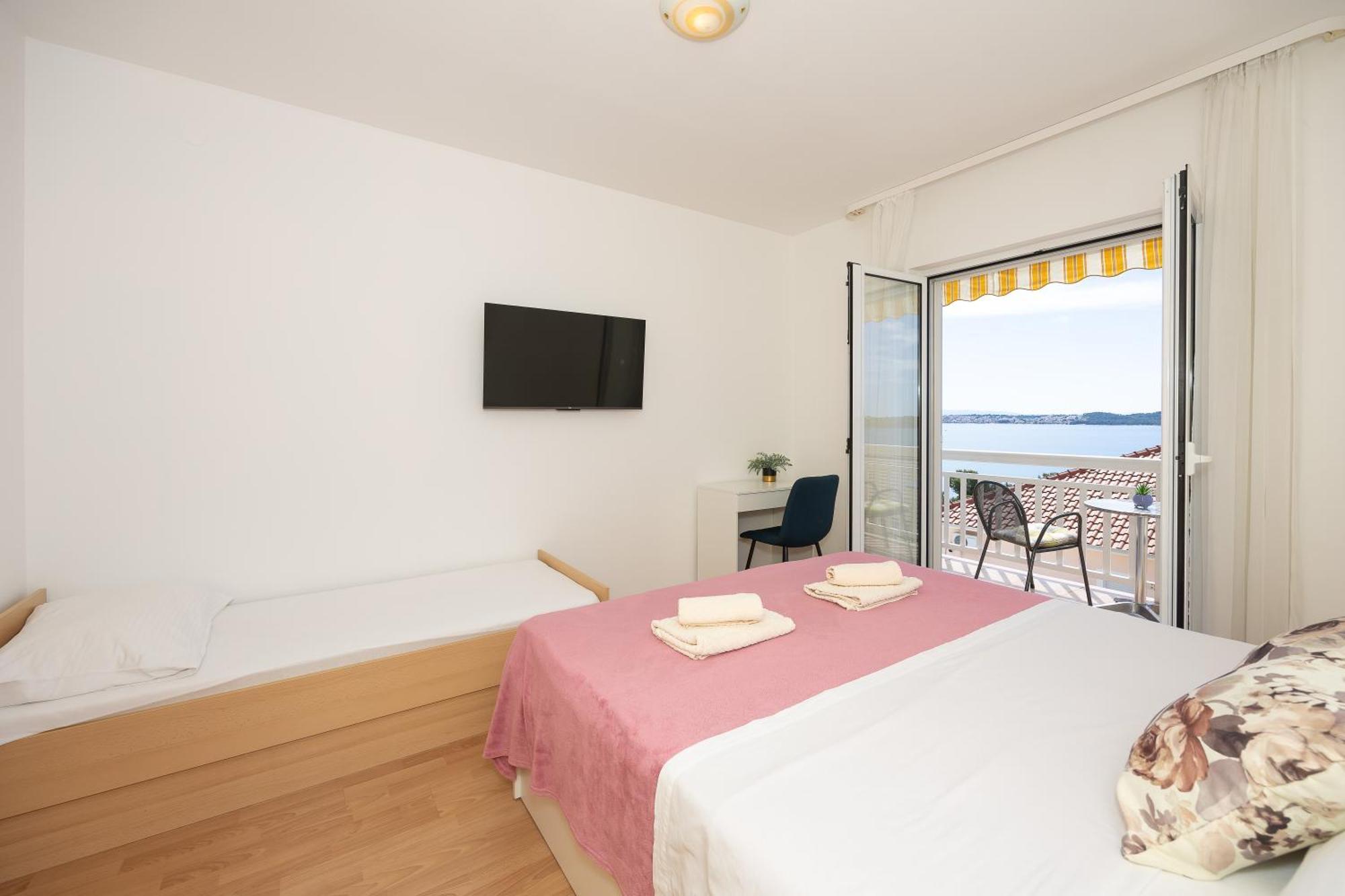 Apartments Ana Trogir Zimmer foto